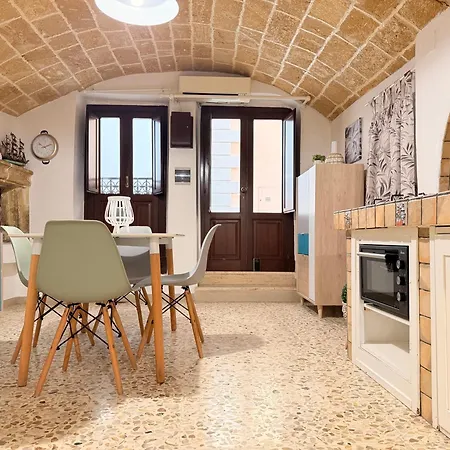 Semesterbostad Perla Del Borgo *